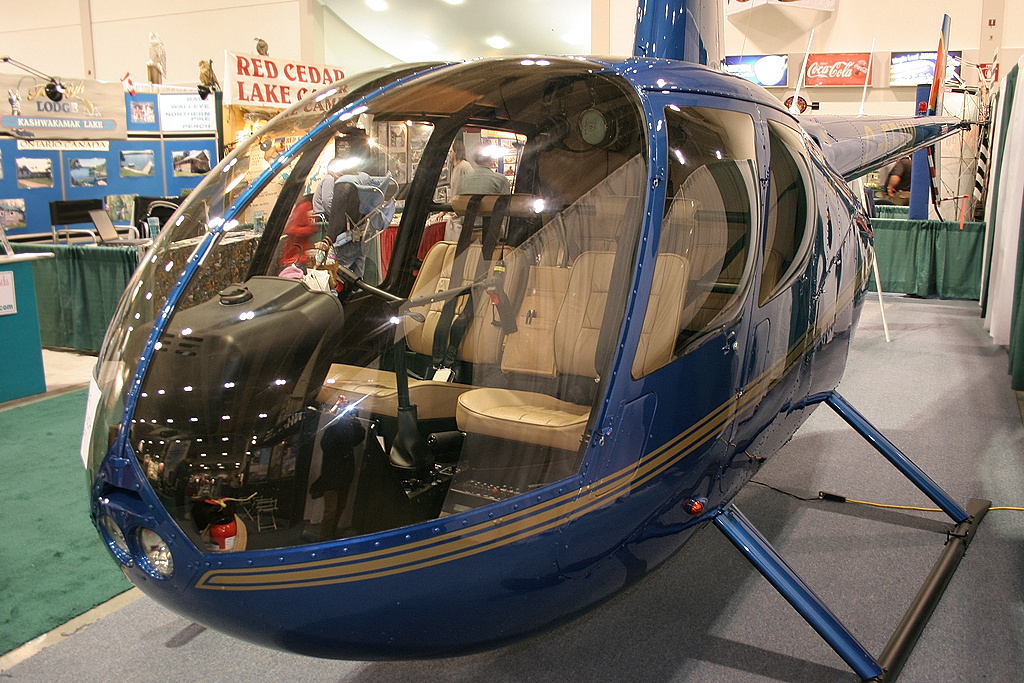 Robinson R-44